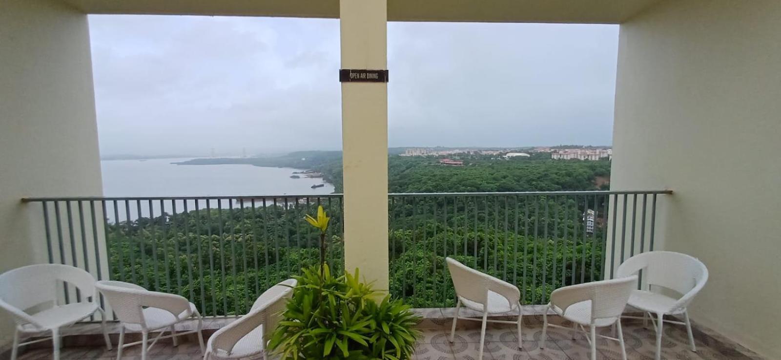 Good Stay 2Bhk Pool Apartment 10 Mins From Dabolim Airport Goa 102 Consua Экстерьер фото